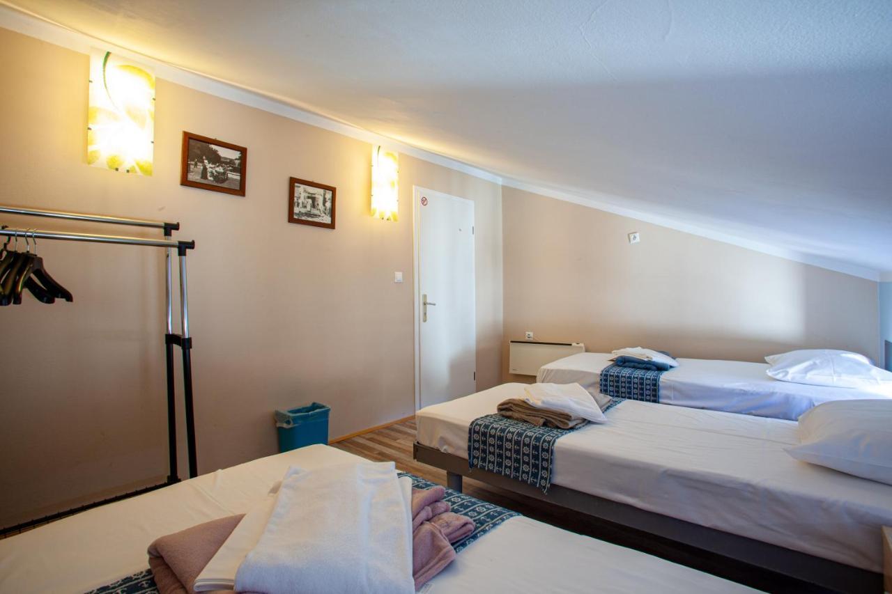 Hostel Adriatic Piran (Adults Only) Esterno foto