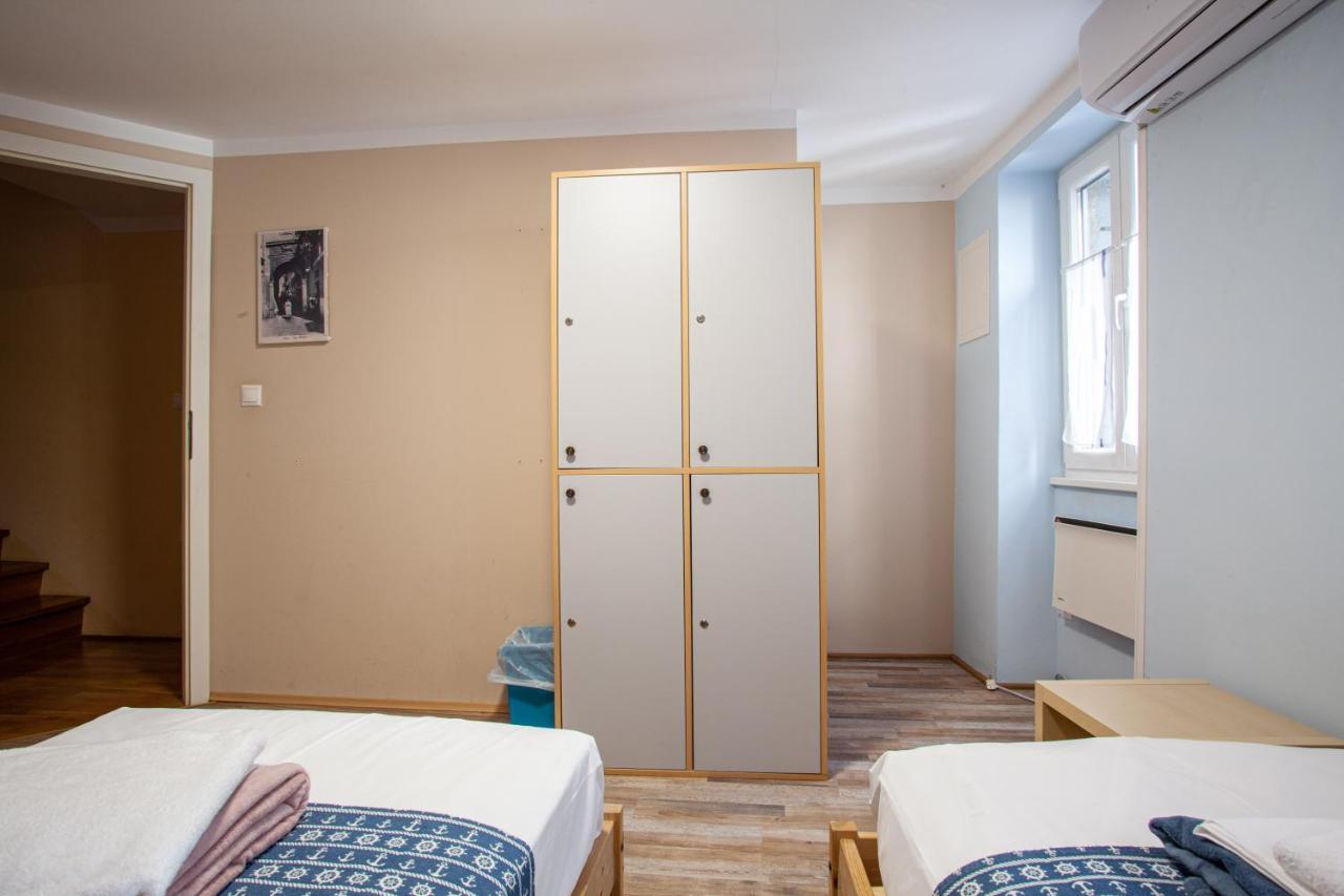 Hostel Adriatic Piran (Adults Only) Esterno foto