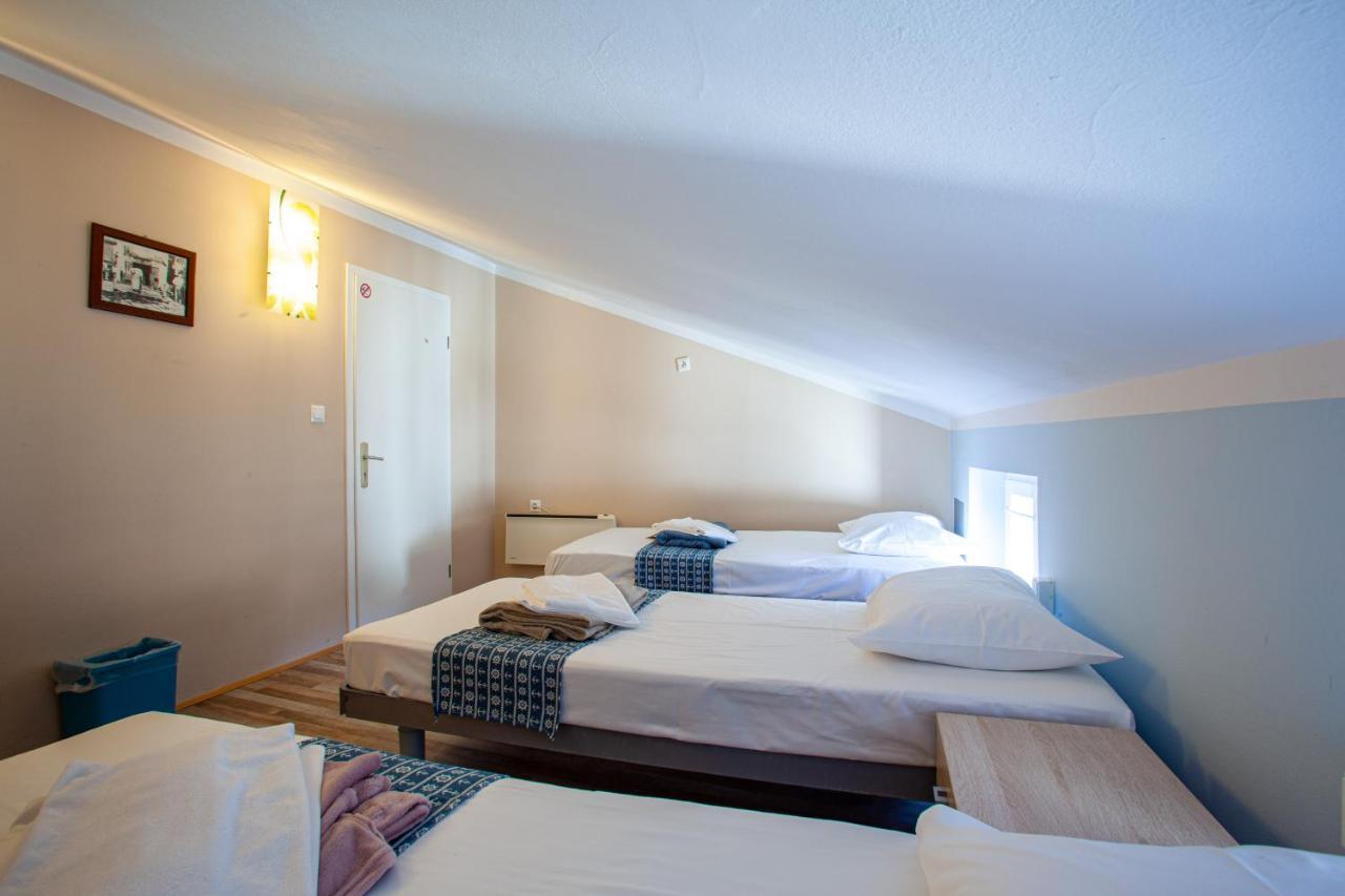 Hostel Adriatic Piran (Adults Only) Esterno foto